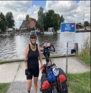 Angela de Rooij - SenoirBuddy