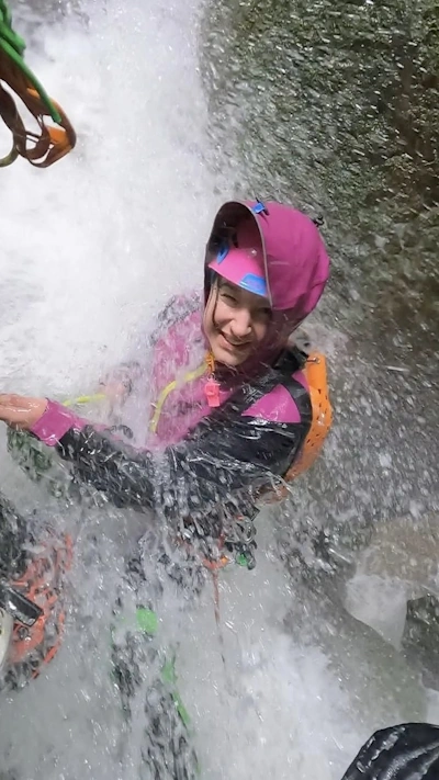 Isa Vermeulen tijdens canyoning